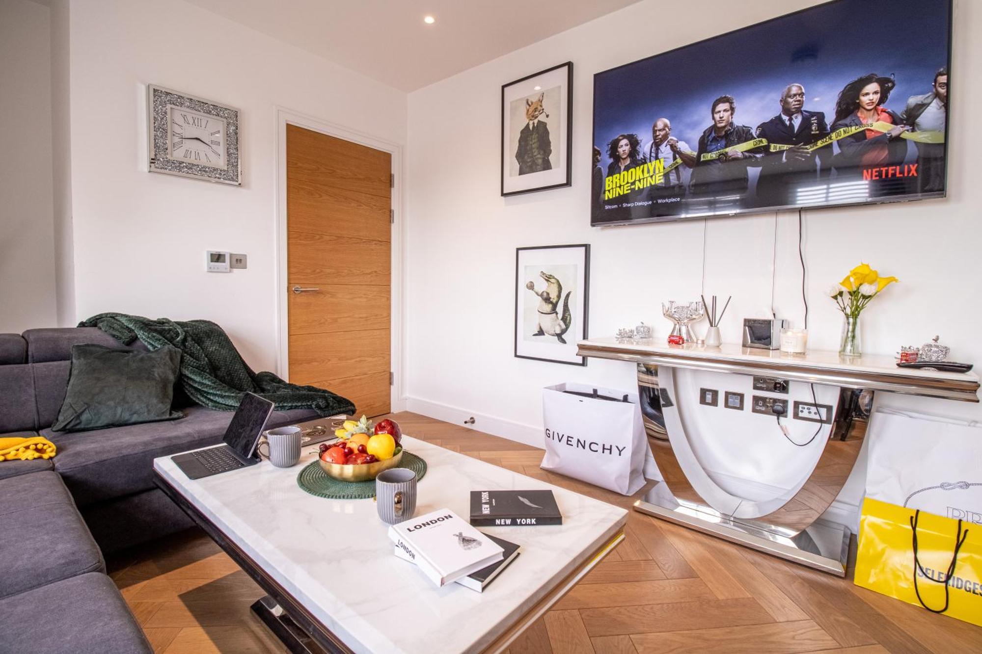 Luxurious 1-Bedroom Penthouse In Marble Arch 71 London Bagian luar foto