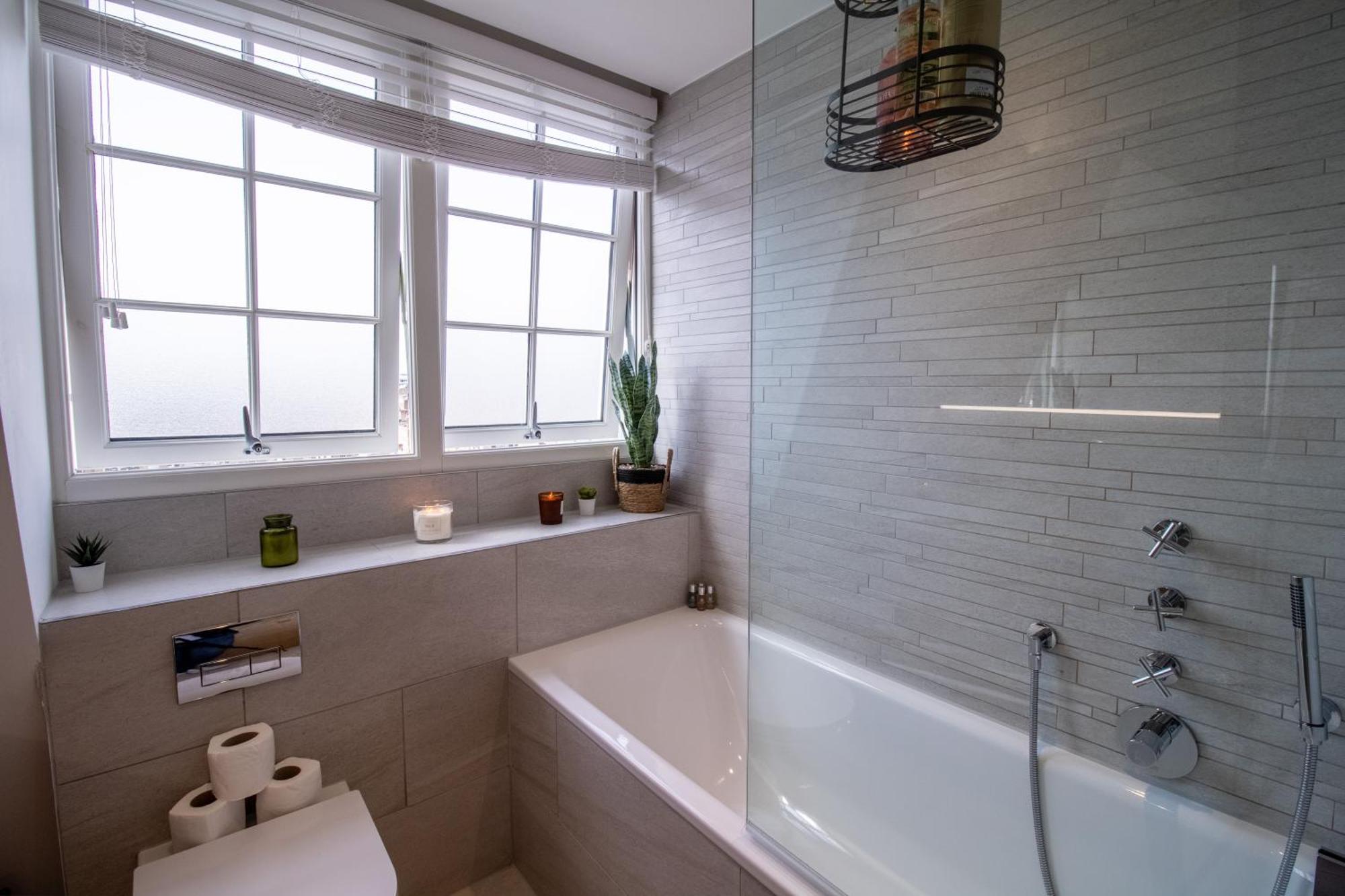 Luxurious 1-Bedroom Penthouse In Marble Arch 71 London Bagian luar foto