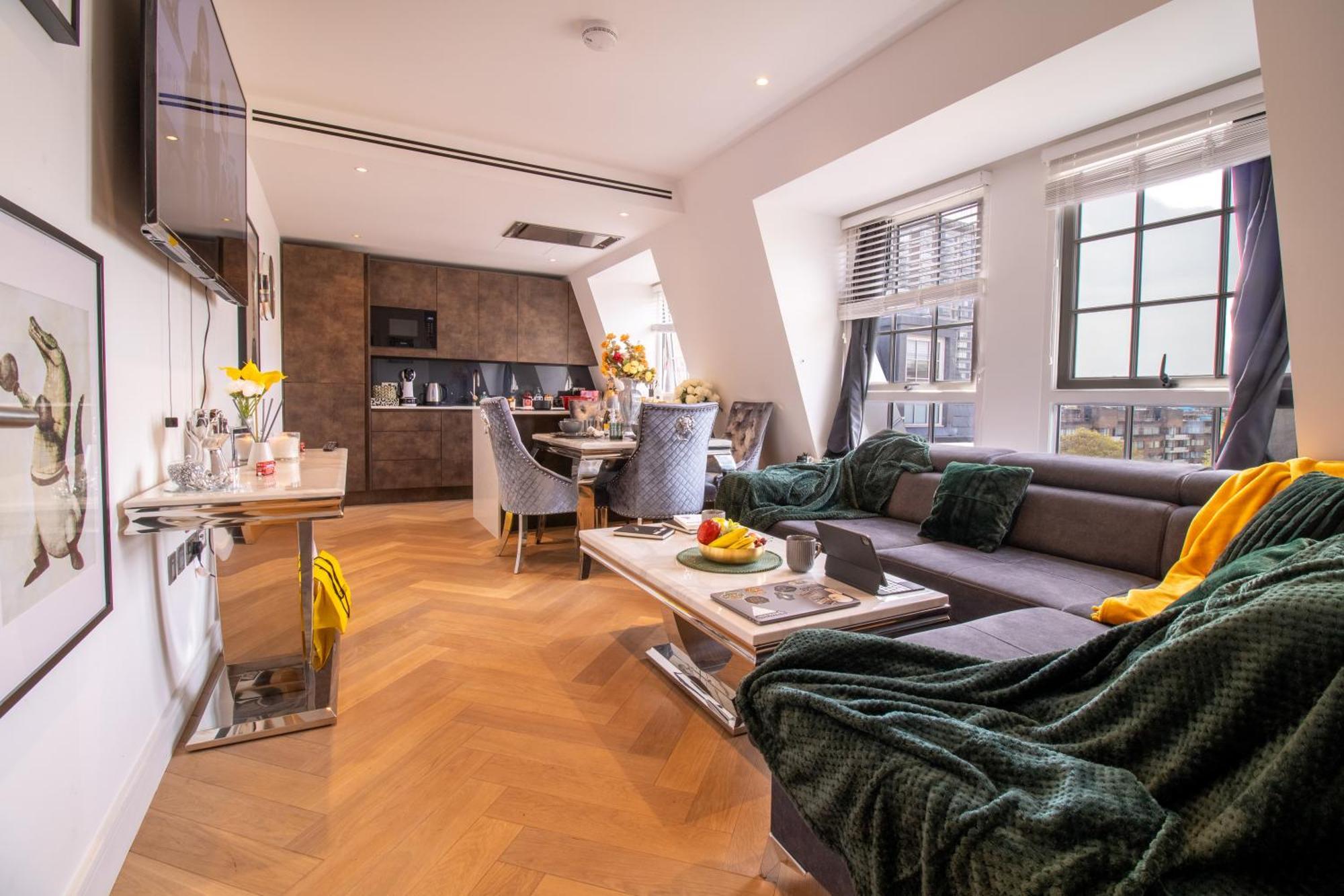 Luxurious 1-Bedroom Penthouse In Marble Arch 71 London Bagian luar foto