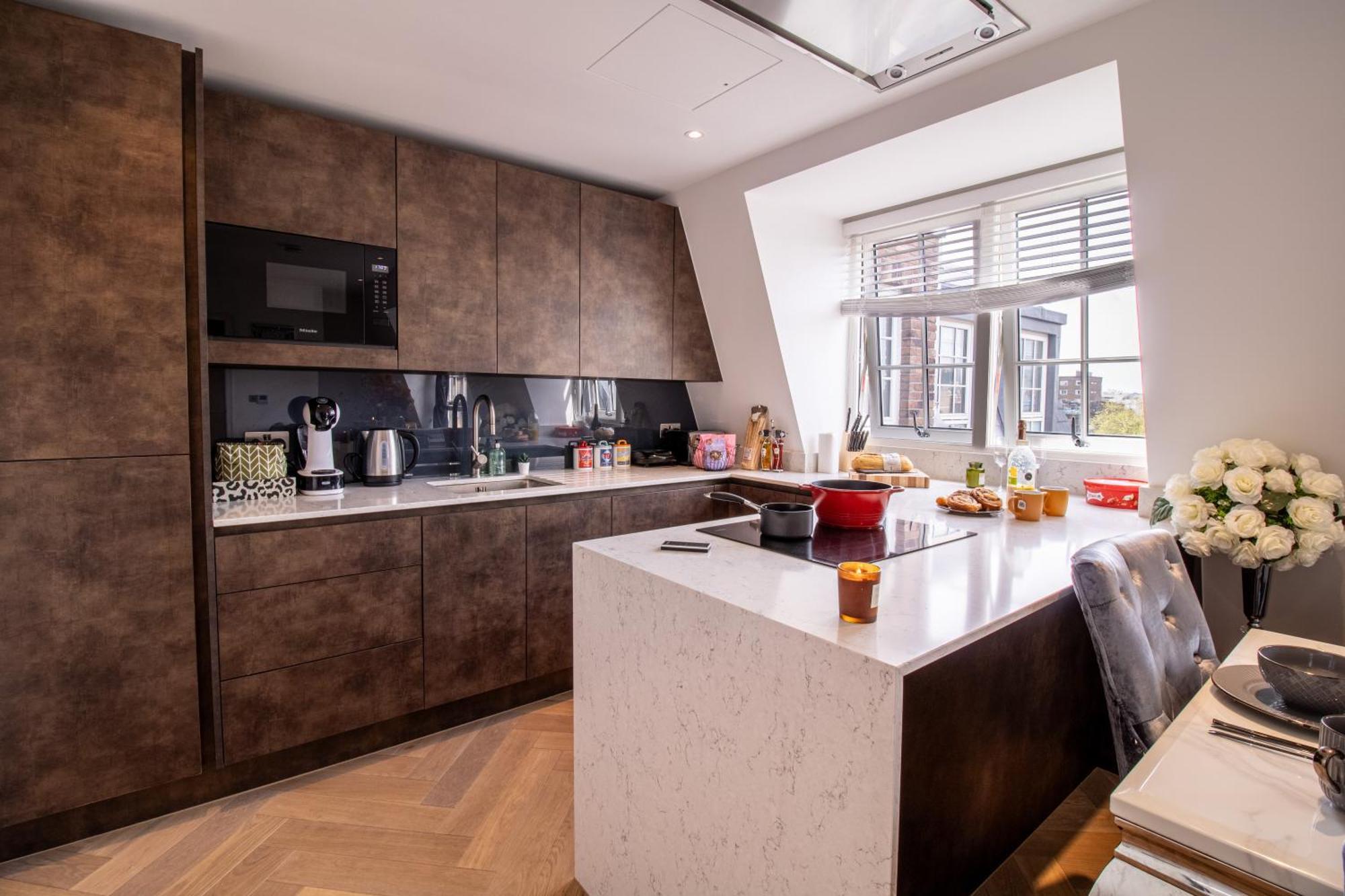 Luxurious 1-Bedroom Penthouse In Marble Arch 71 London Bagian luar foto